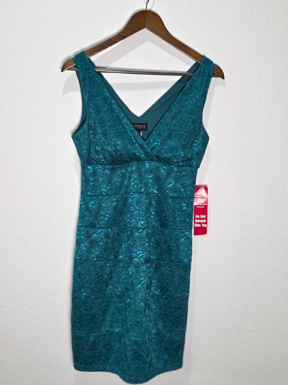 Enfocus Studio Jade Green Lace Tiered V-Neck Sleeveless Cocktail Dress Size 10